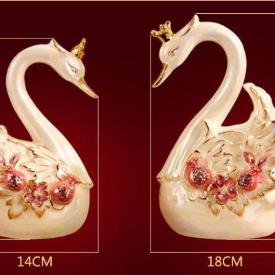 Cặp Thiên Nga Lựu Đỏ - Phủ Ánh Trai
